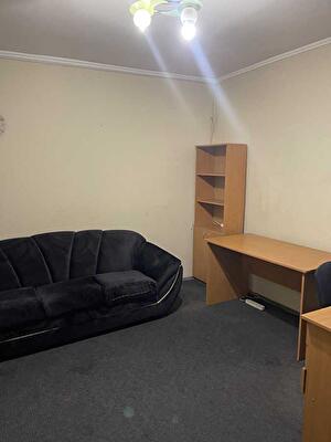 Киев, Предславинская ул., 12