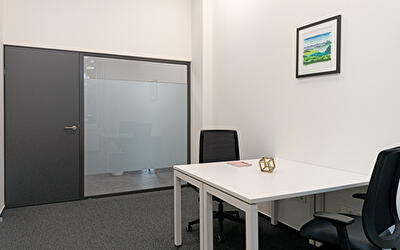 Киев, Шелковичная ул., 42/44