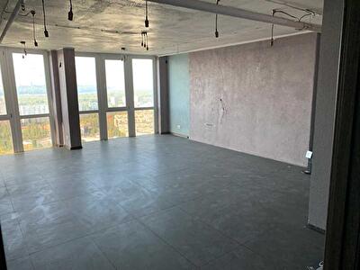 Соборности просп., 30