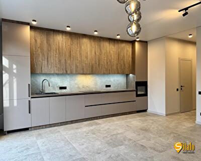 Київ, Центральна вул.