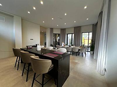 Кордонная ул., 7