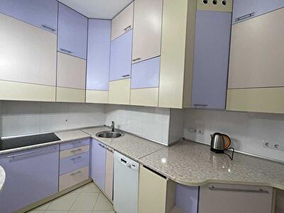 Киев, Жилянская ул., 118