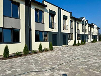 Киевская обл., Киево-Святошинский район, с. Гатное, Святопетровского ул., 34