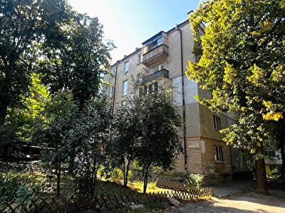 Александра Поля просп.