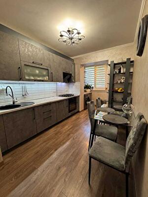 Волынской Дивизии ул., 9