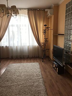 Київ, В'ячеслава Чорновола вул.