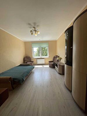 Київ, Гарматна вул., 31