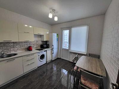 Київ, Бориса Гмирі вул.