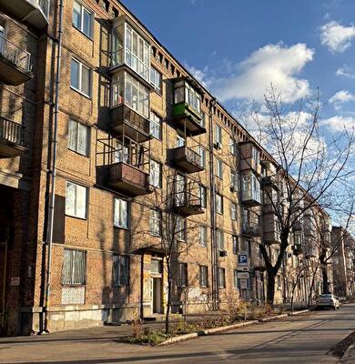 Киев, Ивана Светличного ул., 4