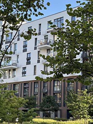 Киев, Салютная ул., 2