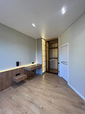 Київська обл., Бучанський район, м. Ірпінь, Давидчука вул.