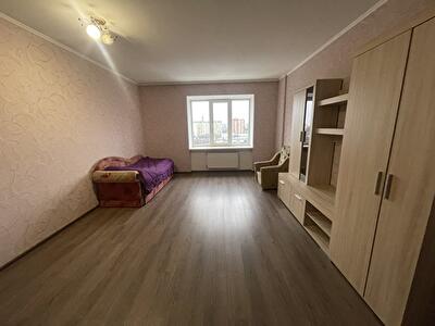 Хмельницкий, Строителей ул., 1