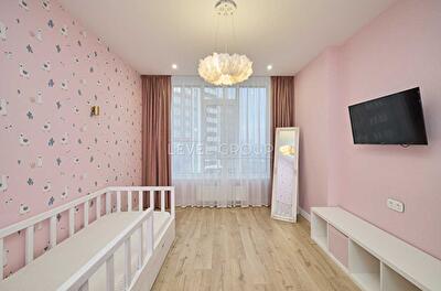 Любомира Гузара просп., 13