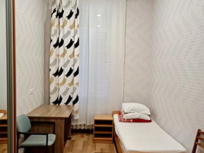 Киев, Леонида Первомайского ул., 7А