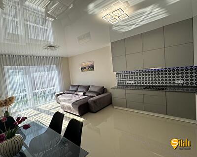 Київ, 1-а Озерна вул.