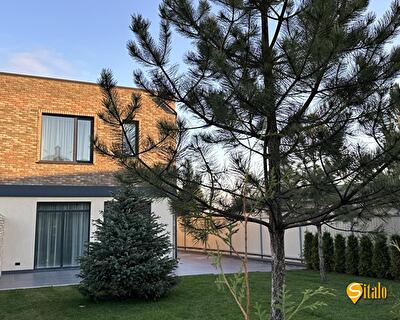 Київська обл., Бориспільський район, с. Вишеньки