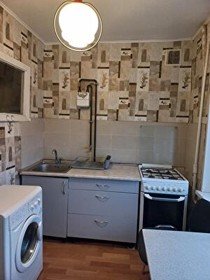 Дніпро, Полігонна вул., 18А