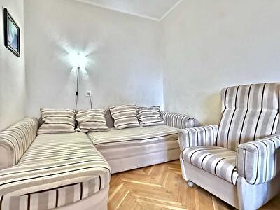 Київ, Краківська вул., 18