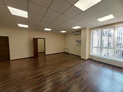 Київ, Глибочицька вул., 40