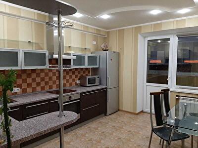 Броварской район, г. Бровары, Грушевского ул., 7