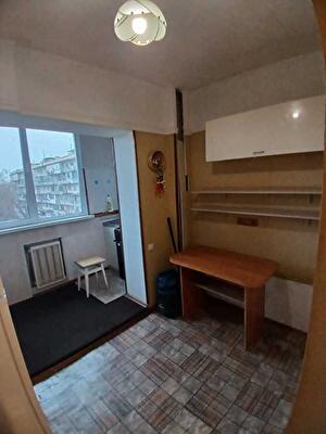 Космонавта Волкова вул., 18