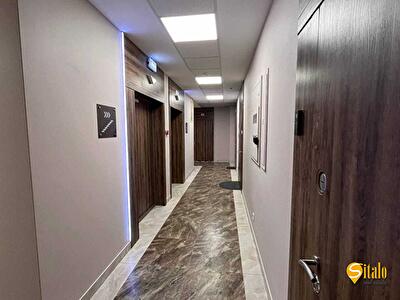 Київ, Микільсько-Слобідська вул., 3А