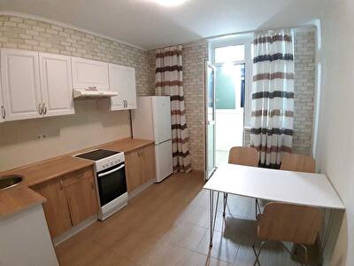 Воскресенська вул., 16А