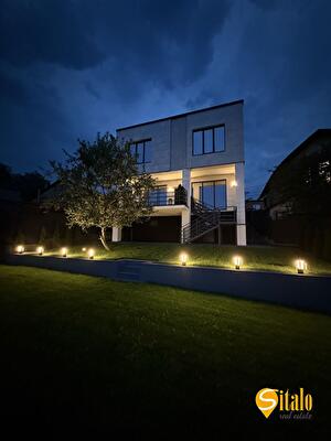 Київ, Листопадна вул.