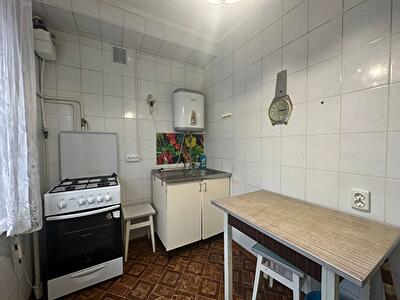 Киевская обл., Броварской район, г. Бровары, Короленко ул.