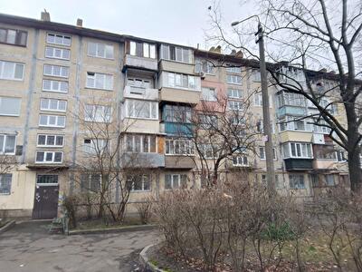 Анатолия Соловьяненко ул., 15