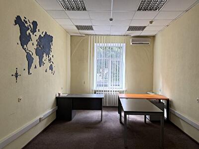 Киев, Ивана Мазепы ул., 10