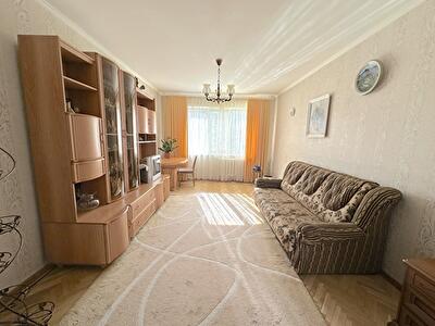 Дмитра Луценко вул., 1