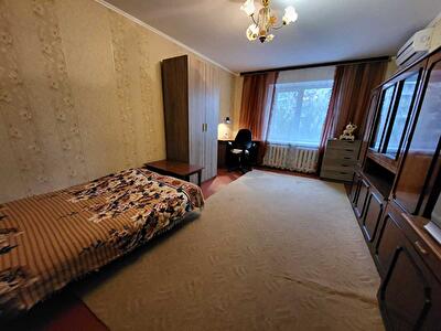 Киев, Астраханская ул., 5