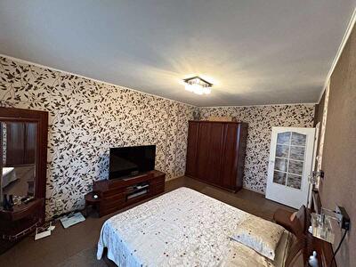 Ревуцкого ул., 13