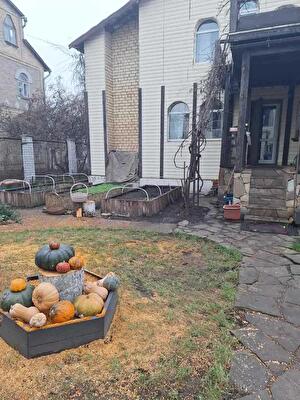 Киев, 97-я Садовая ул.