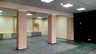 Киев, Юрия Гагарина просп., 9