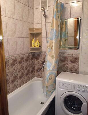 Днепр, Осенняя ул., 3