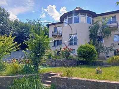 Киев, Нечуя-Левицкого ул.