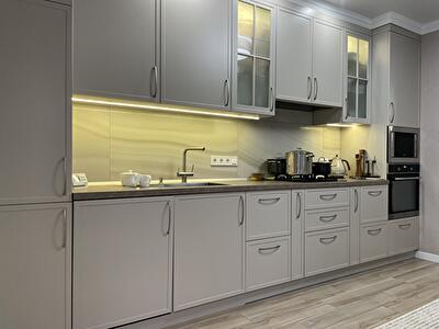 Киевская обл., Киево-Святошинский район, с. Софиевская Борщаговка, Яблоневая ул.