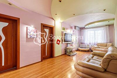 Героев Днепра ул., 32