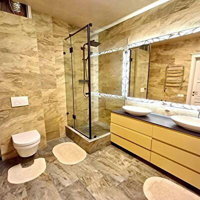 Валерия Лобановского просп., 4Б