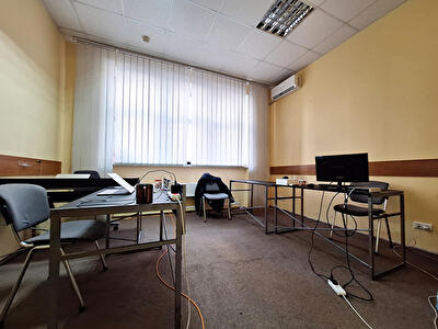 Київ, Героїв Сталінграда просп., 12Г