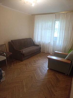 Академіка Туполєва вул., 7Б