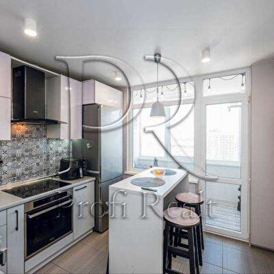 Киев, Соломии Крушельницкой ул., 15В