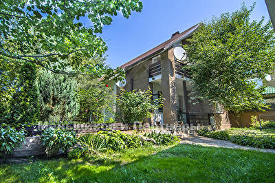 Киев, Огуречная ул., 36