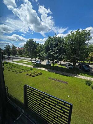 Метрологічна вул., 107