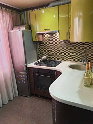 Київ, Райдужна вул., 3А