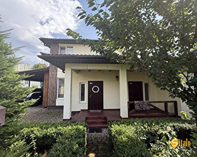 Киев, 49-я Садовая ул.