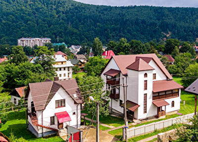 Ивано-Франковская обл., г. Яремче, Дмитрия Витовского ул.