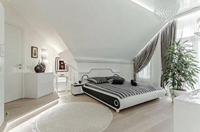 Київ, Дежнєва пров.